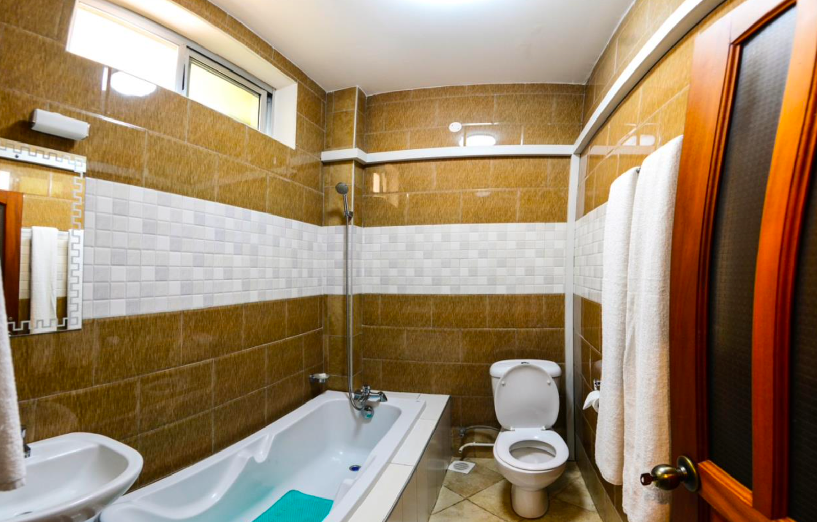 Standard Double Room - View 3